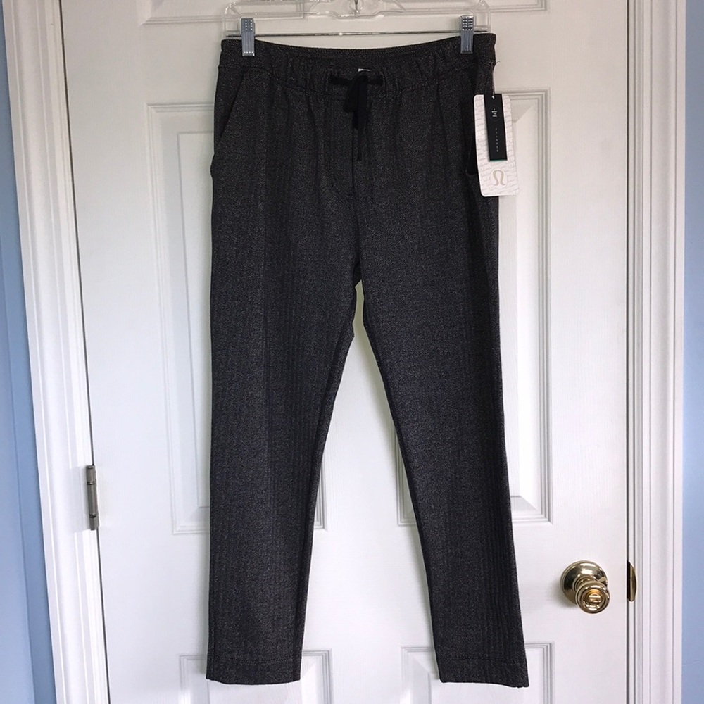 NWT Jet Crop Slim Herringbone
